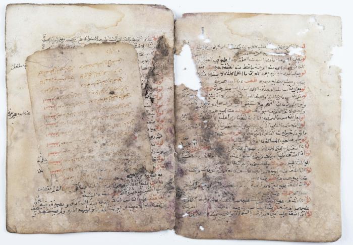 جزء من مخطوطة تتناول قضايا فقهية إسلامية