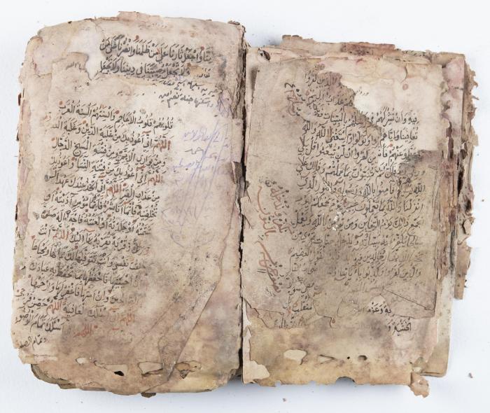 جزء من مخطوطة حول أعمال الإمام عبد القادر الجيلاني 