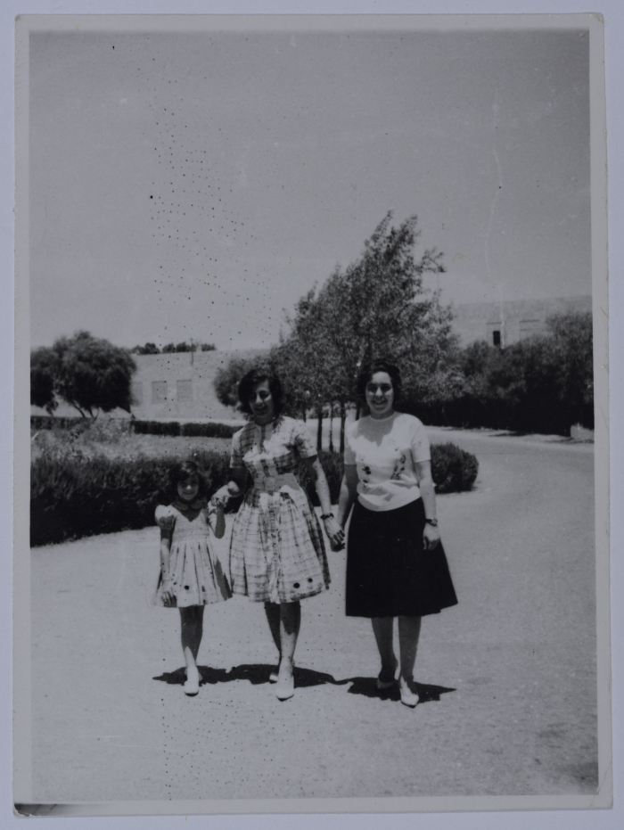 A Photograph of Girls