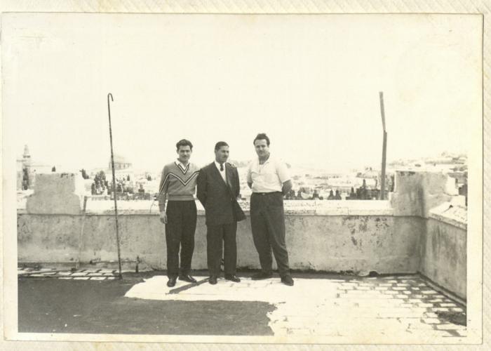 محمد وإبراهيم جاد الله مع أسعد القاضي، القدس، 1964