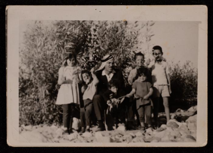 سعيد قزاز وأبنائه، الأردن، 1960