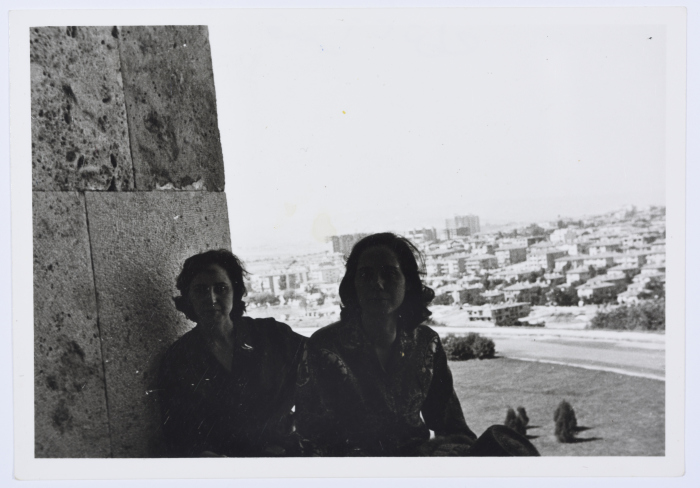 A Photograph of Two Girls, Ankara