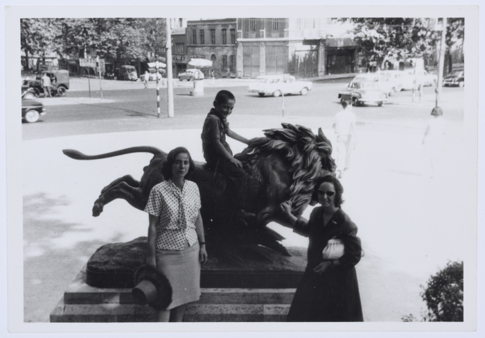 A Photograph of a Child and Two Girls, Istanbul