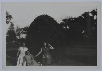 A Photograph of Girls, Alexandria