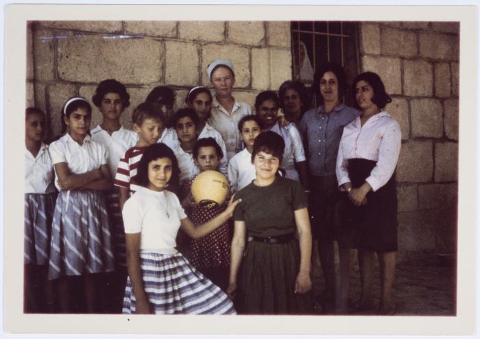 طالبات مدرسة العيزرية، سبعينيات القرن العشرين