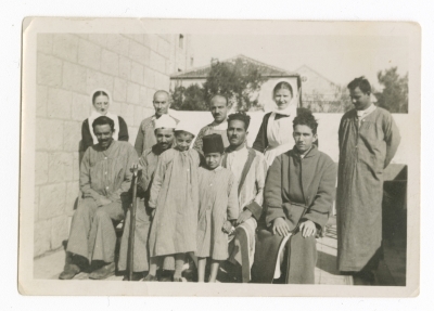 راغب عبد الجبار بعد إصابته أثناء ثورة 1936