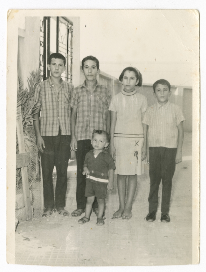 أطفال من عائلة الكايد