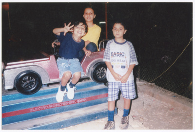 Three siblings from Ayyash family; with Shaheed Milad Ayyash in the middle