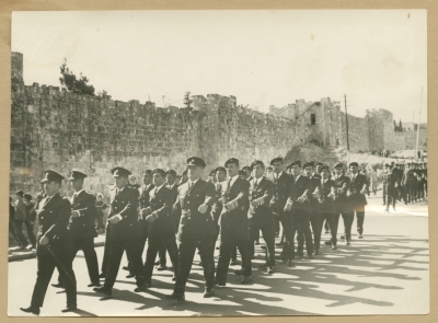 Israeli military parade queues in Jerusalem