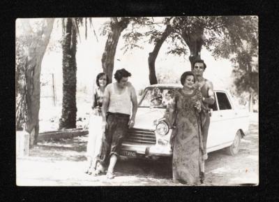 عائلة عواودة، بيروت، 1976
