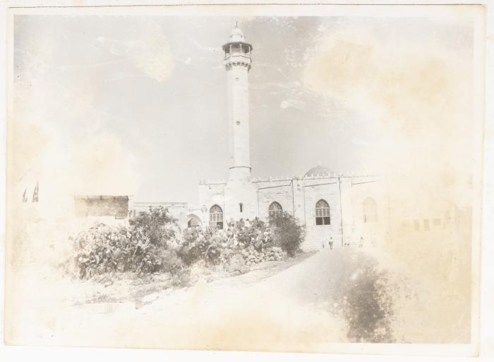 Omar Ibn al-Khattab Mosque in Tulkarm, the 1950s 
