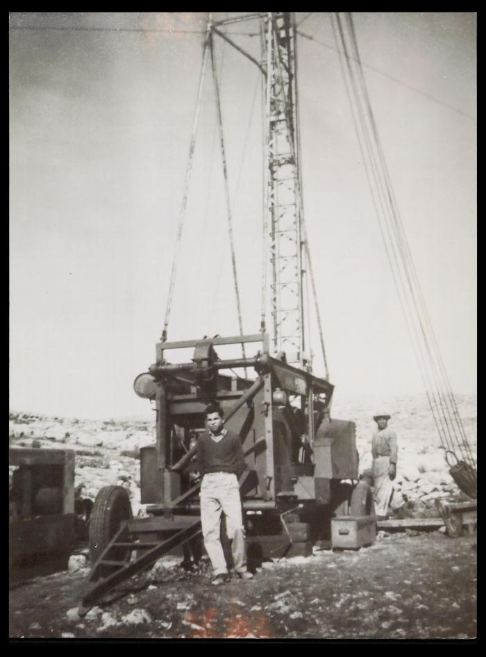 صورة لحسن محمد رجب، كفر اللبد- طولكرم، سبعينيات القرن العشرين