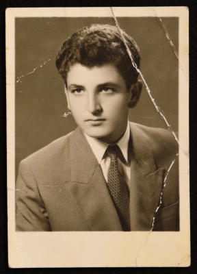 A Photograph of Samir Ghaushe by Fawzy Photo Studio
