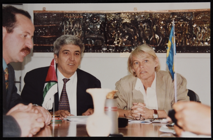 الدكتور سمير غوشة خلال مناقشة اتفاقية تعاون للتدريب المهني ممولة من حكومة السويد 