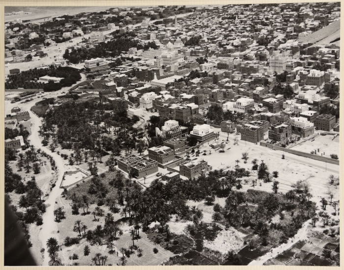 صورة  عامة لمحافظة حضرموت في جمهورية اليمن الشعبية الديمقراطية 