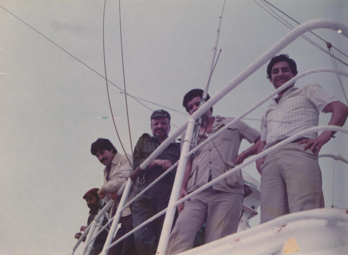 Late Palestinian President Yaser ʿarafat with others on a trip to Kamran Island to establish a military base