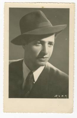 Nihad Khoury 