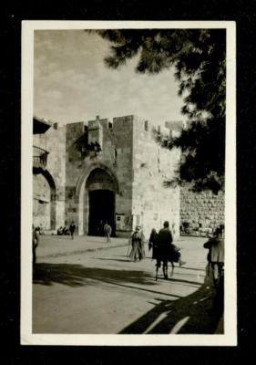 Al-Khalil Gate, the Walls of Jerusalem, the 1920s