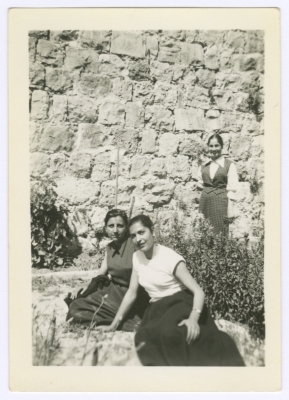 Enaya al-Fassed at Solomon