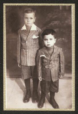 أحمد ونايف جرار، دمشق، 1939