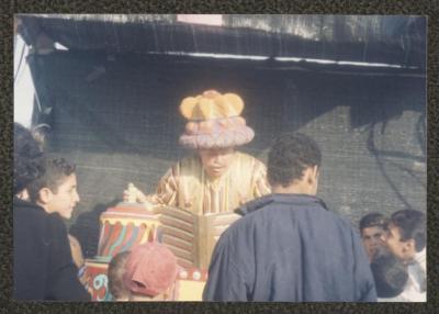 أبو العجب في أسبوع نوار نيسان، رام الله، 1996 