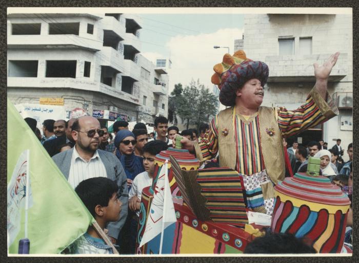 أبو العجب في أسبوع نوار نيسان، رام الله، 1996 

