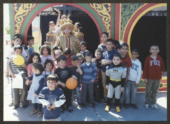 مشاركة أبو العجب في مهرجان نوار نيسان، رام الله، 2013 
