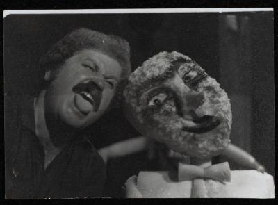 Adel Tartir at the Rehearsals of the "Ras Roos" Play