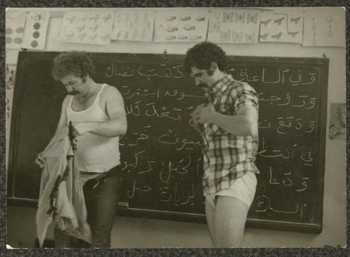 كواليس مسرحية 