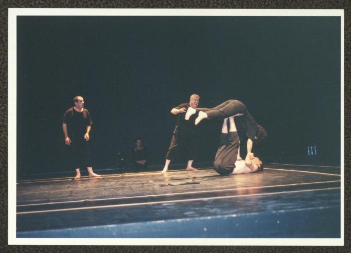 مشهد من مسرحية 