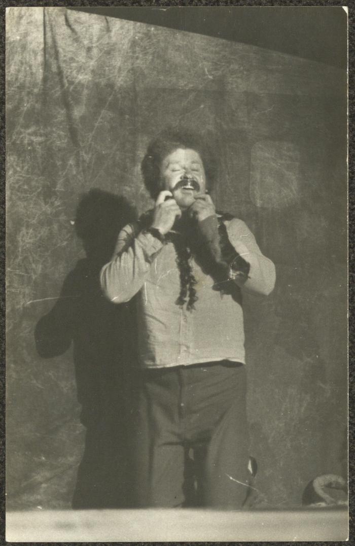 عادل الترتير من مسرحية 