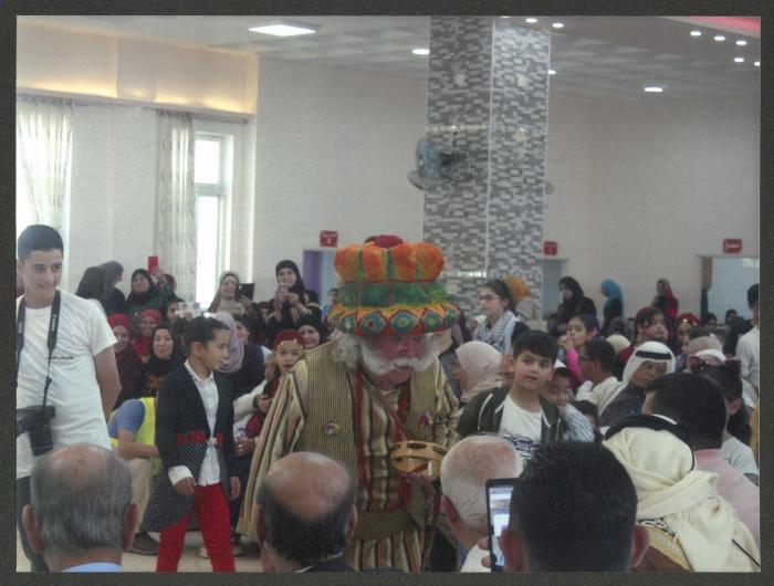 عادل الترتير خلال عرض 
