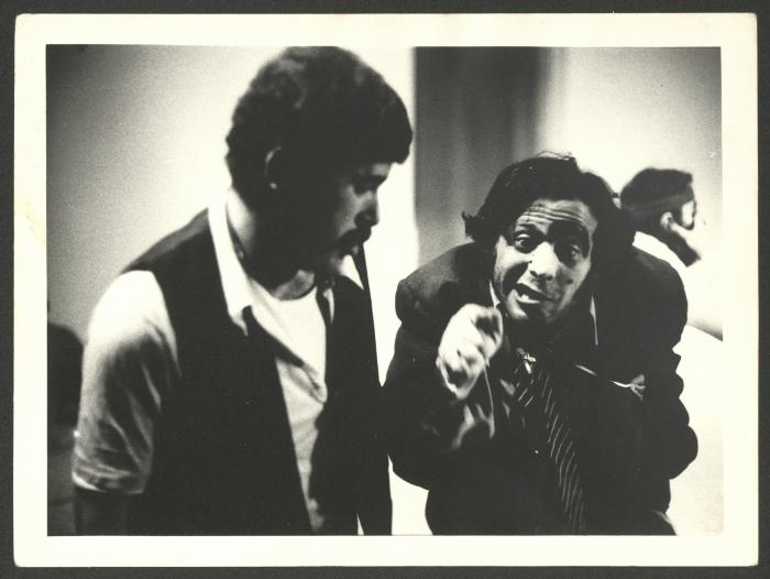 مشهد من مسرحية 