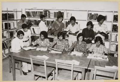 Students of the Arab Institute in Abu Dis in the library