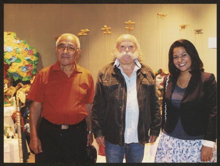 عادل الترتير في أحد معارض الدمى والعرائس في مصر، 2015 
