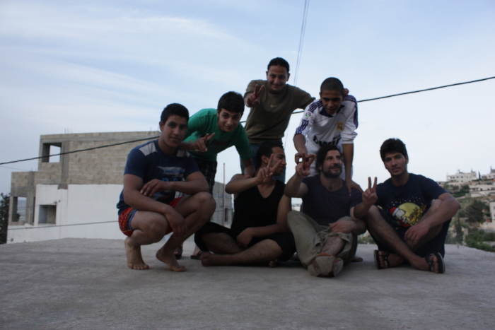 صورة من تدريبات مدرسة سيرك فلسطين
