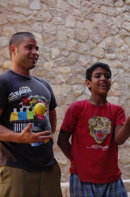 A Performance by the Palestinian Circus School in Cairo 