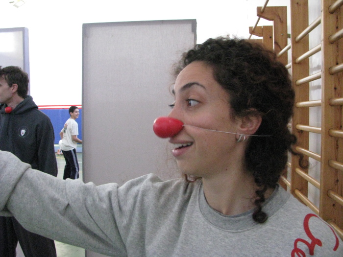 مدرسة سيرك فلسطين تقدم فرقة إيرلندية