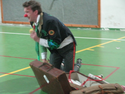 مدرسة سيرك فلسطين تقدم فرقة إيرلندية