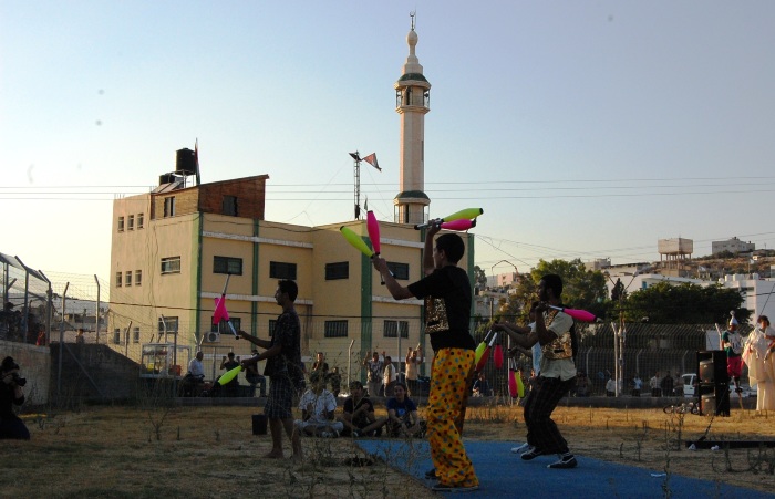 صورة من 