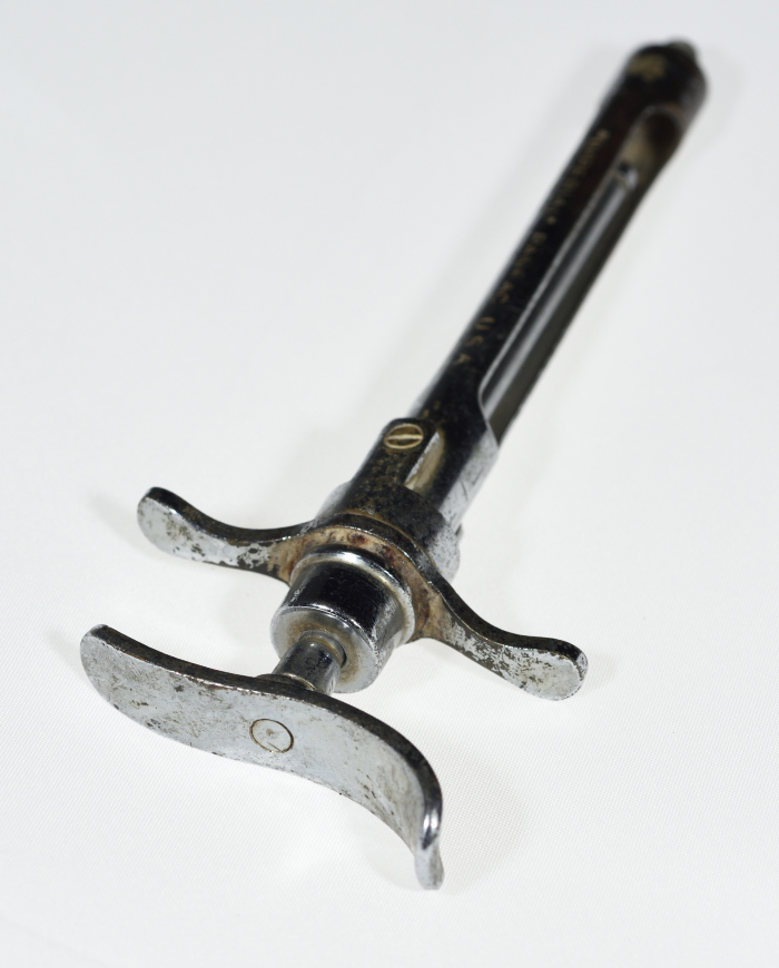 A Dental Instrument for Dentist Mikha'il Toubasi, the 1920s