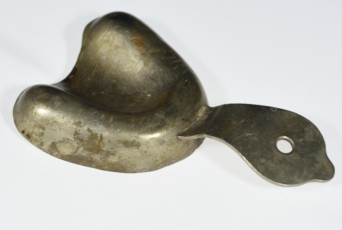 A Dental Instrument for Dentist Mikha'il Toubasi, the 1920s