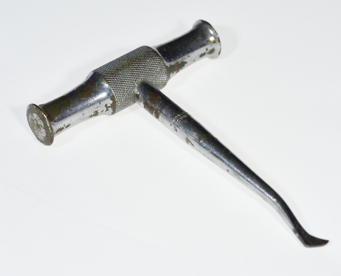 A Dental Instrument for Dentist Mikha'il Toubasi, the 1920s