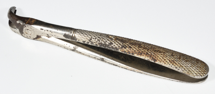 A Dental Instrument for Dentist Mikha'il Toubasi, the 1920s