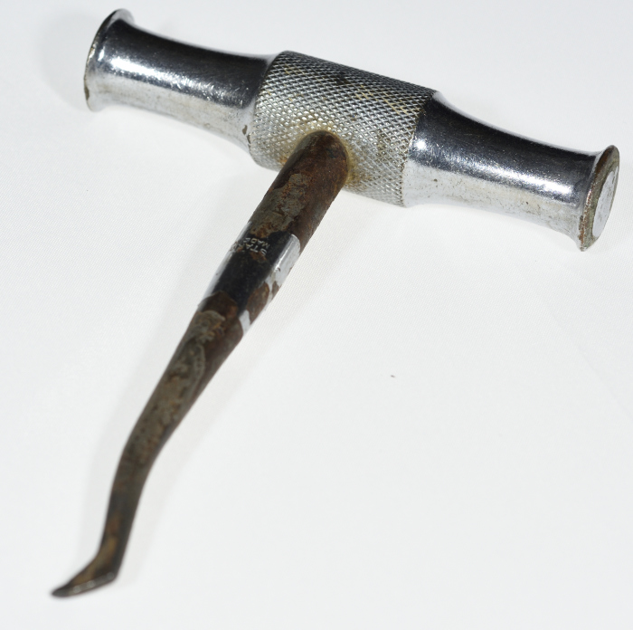 A Dental Instrument for Dentist Mikha'il Toubasi, the 1920s
