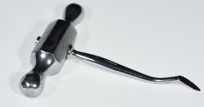 A Dental Instrument for Dentist Mikha'il Toubasi, the 1920s