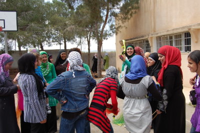 صورة من يومٍ مفتوح لمدرسة سيرك فلسطين في جنين، 2012
