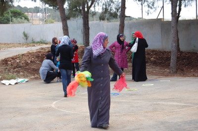 صورة من يومٍ مفتوح لمدرسة سيرك فلسطين في جنين، 2012
