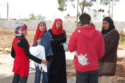 صورة من يومٍ مفتوح لمدرسة سيرك فلسطين في جنين، 2012
