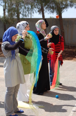 صورة من يومٍ مفتوح لمدرسة سيرك فلسطين في جنين، 2012
